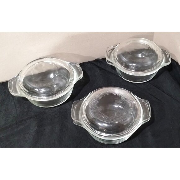 6 Piece Fire King Oven to Table #247 - Mini Casserole Dishes with Lids. - Picture 1 of 3